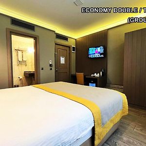 Budget Kamer met een King Size Bed